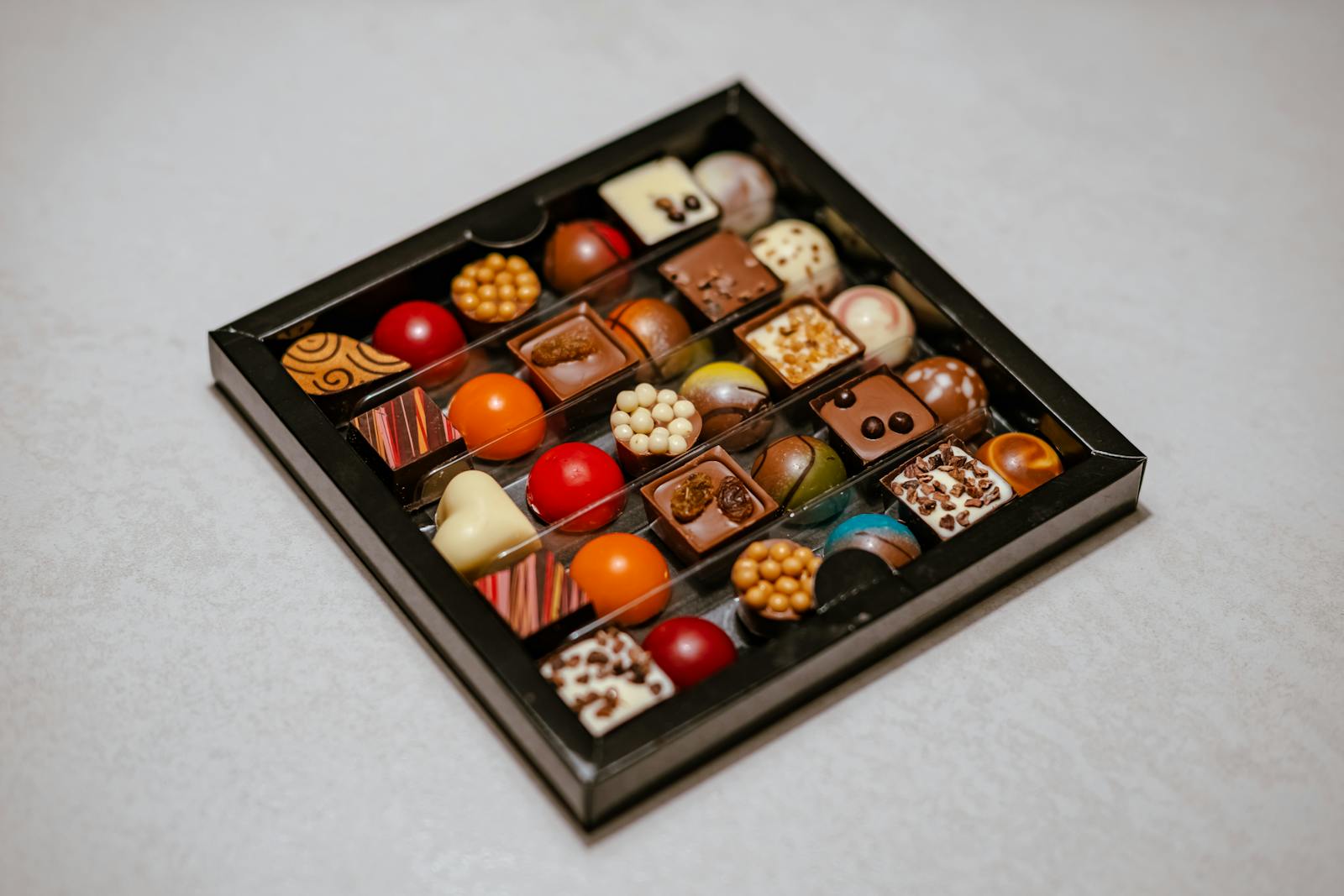 Belgian Chocolate Souvenirs 2026 — Best Brands & Where to Buy in Brussels